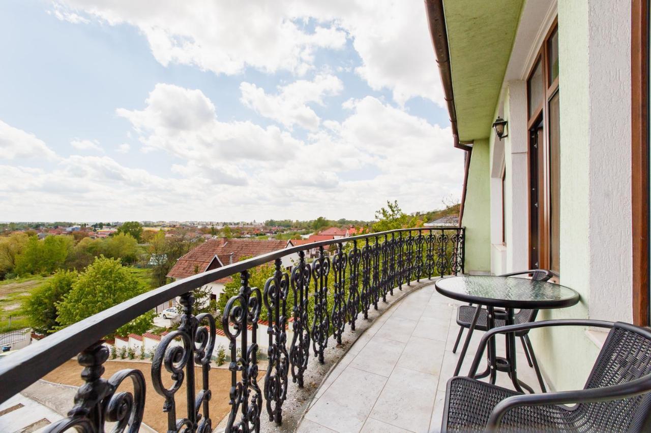 Rya Residence Oradea Exteriér fotografie