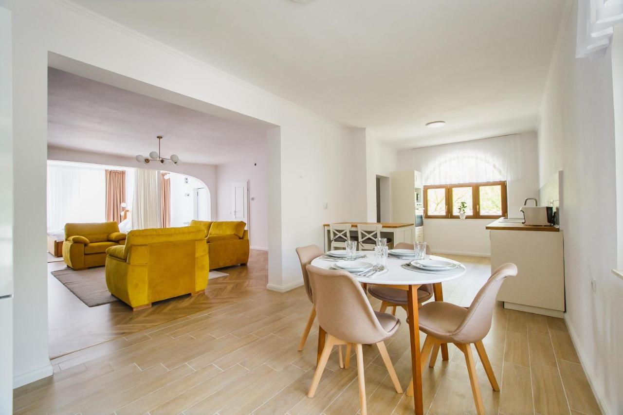 Rya Residence Oradea Exteriér fotografie